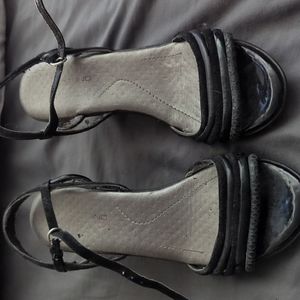 Wedge sandals